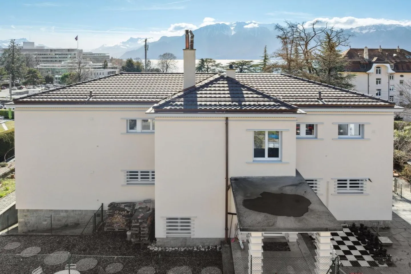 NELLE ALTEZZE DI MONTREUX - SPLENDIDO APPARTAMENTO - Foto 12 di 13