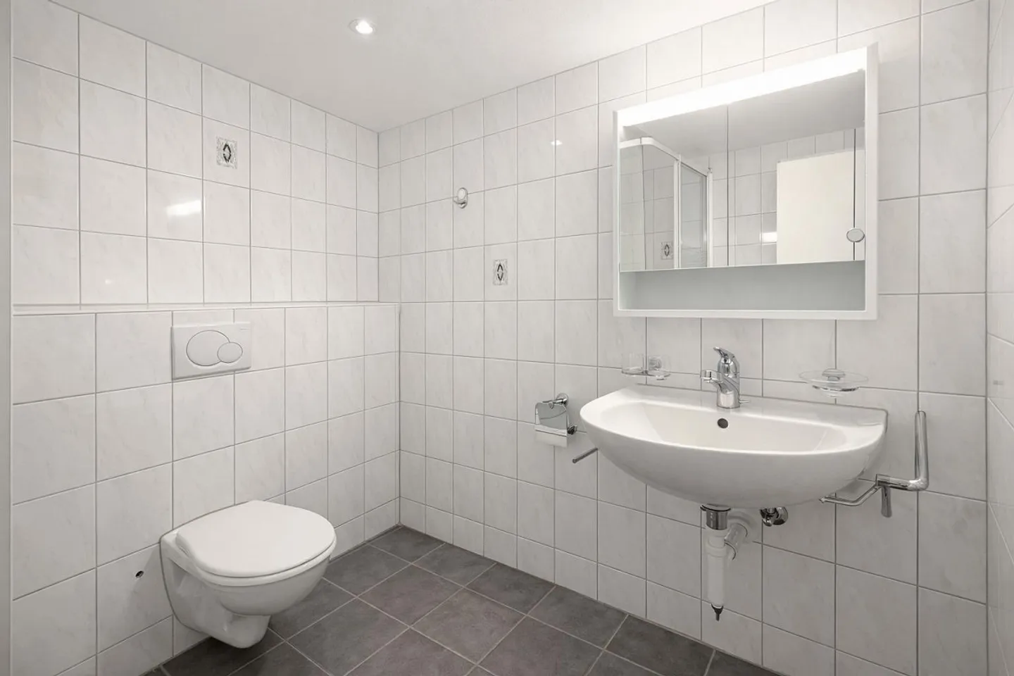 Geräumige Wohnung - Foto 2 von 12