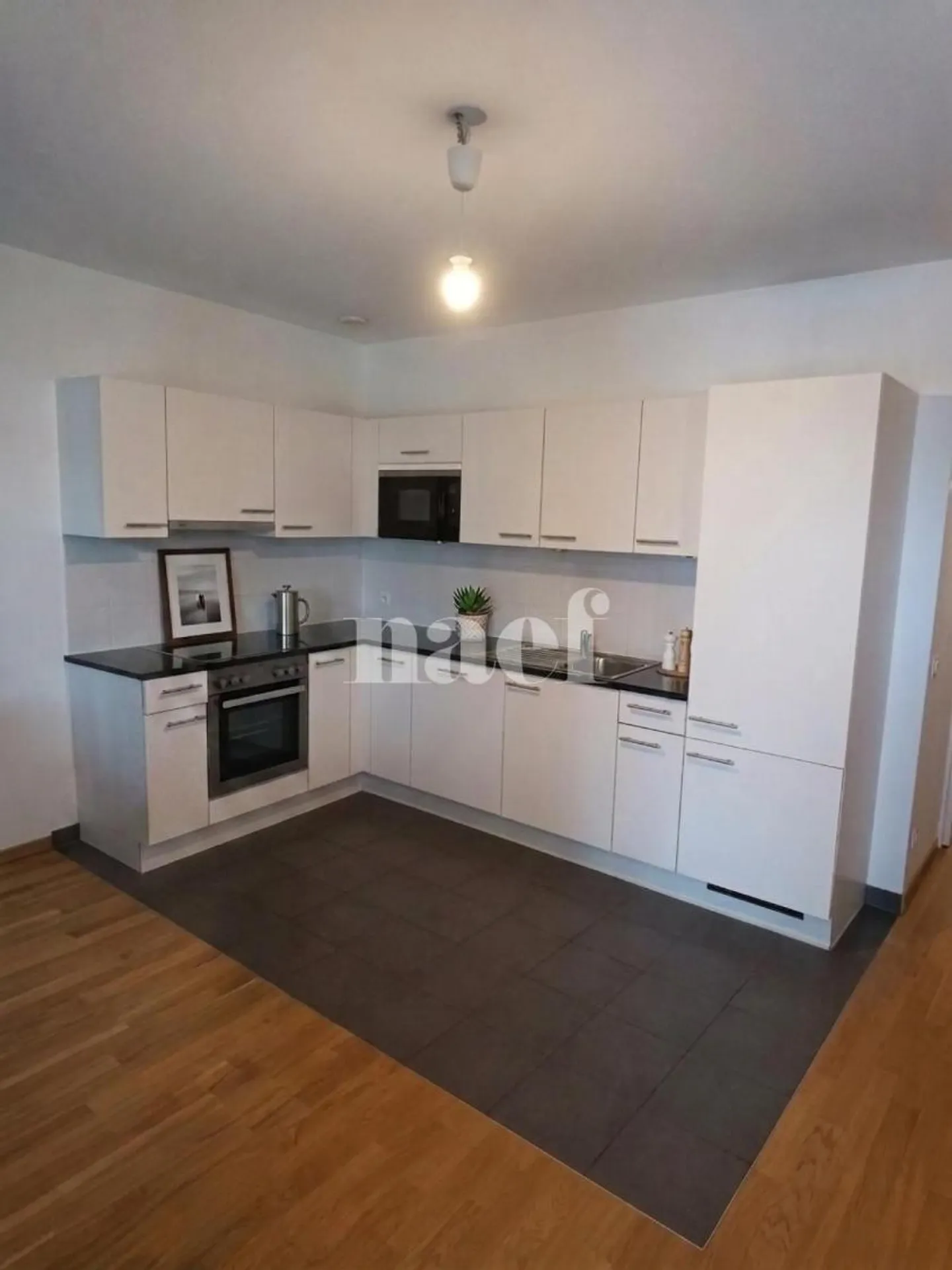 Apartment with 4.5 rooms in the heart of Geneva - Photo 3 of 6