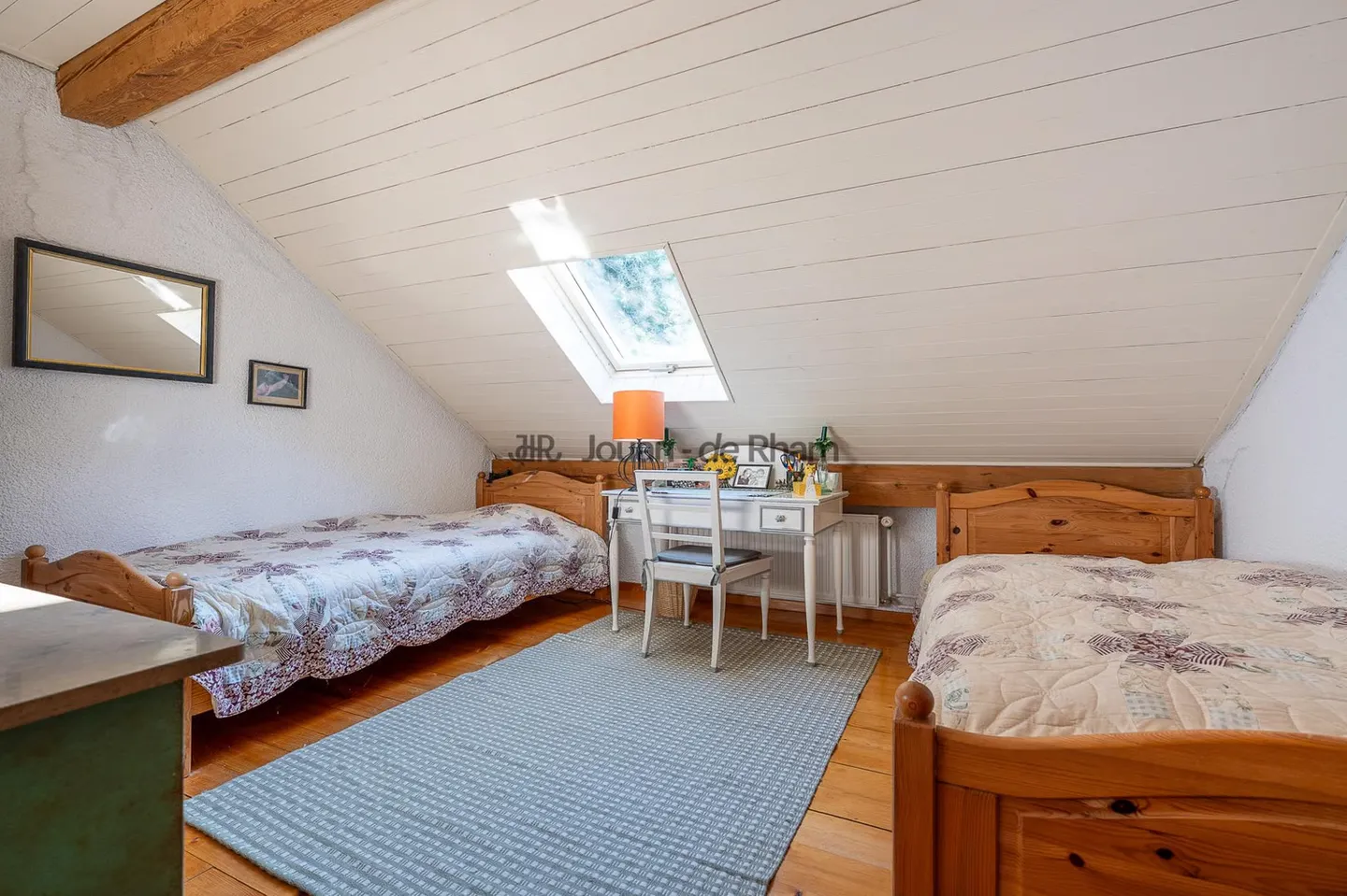 Essertines-sur-Rolle | Casa di charme e la sua annesso in zona villaggio - Foto 11 di 13