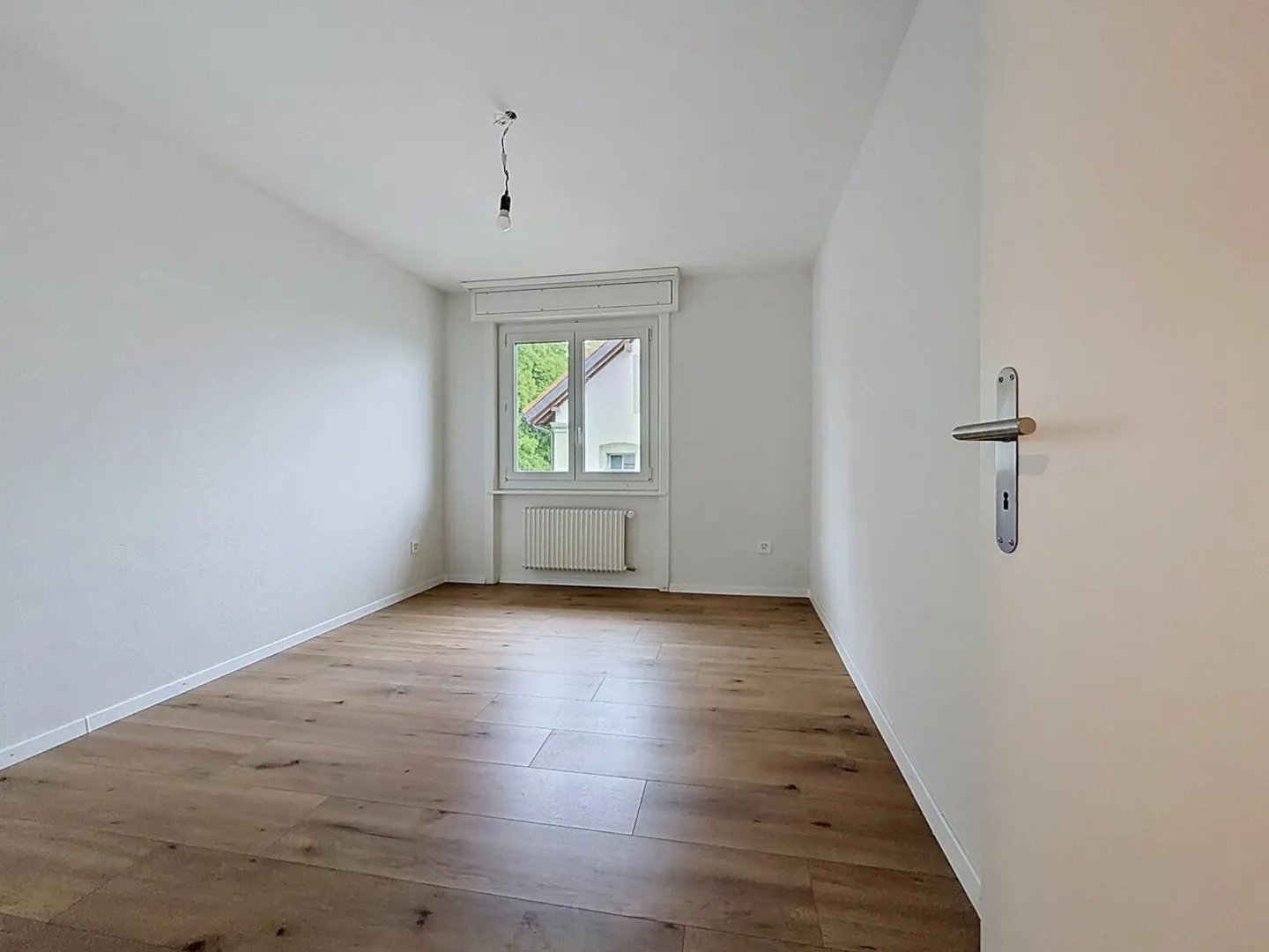 Charming 3.5 Room Apartment - Photo 3 of 5