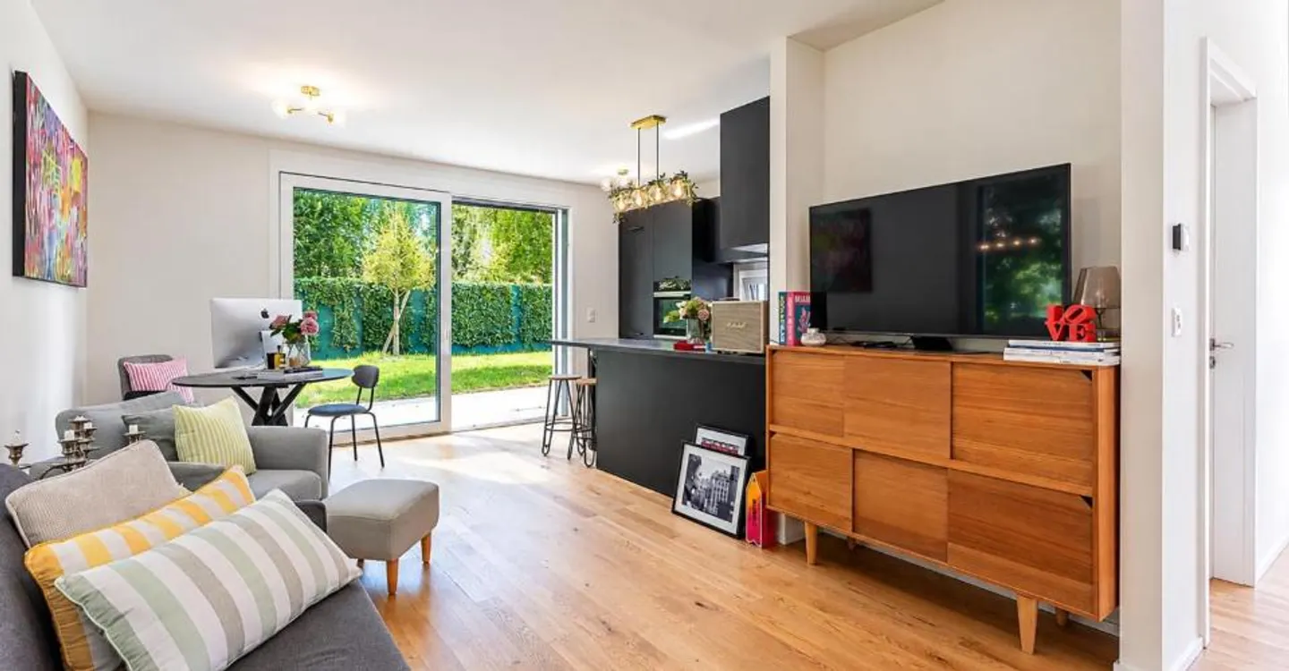 Duplex Élégant avec Jardin Privatif - Photo 2 sur 13