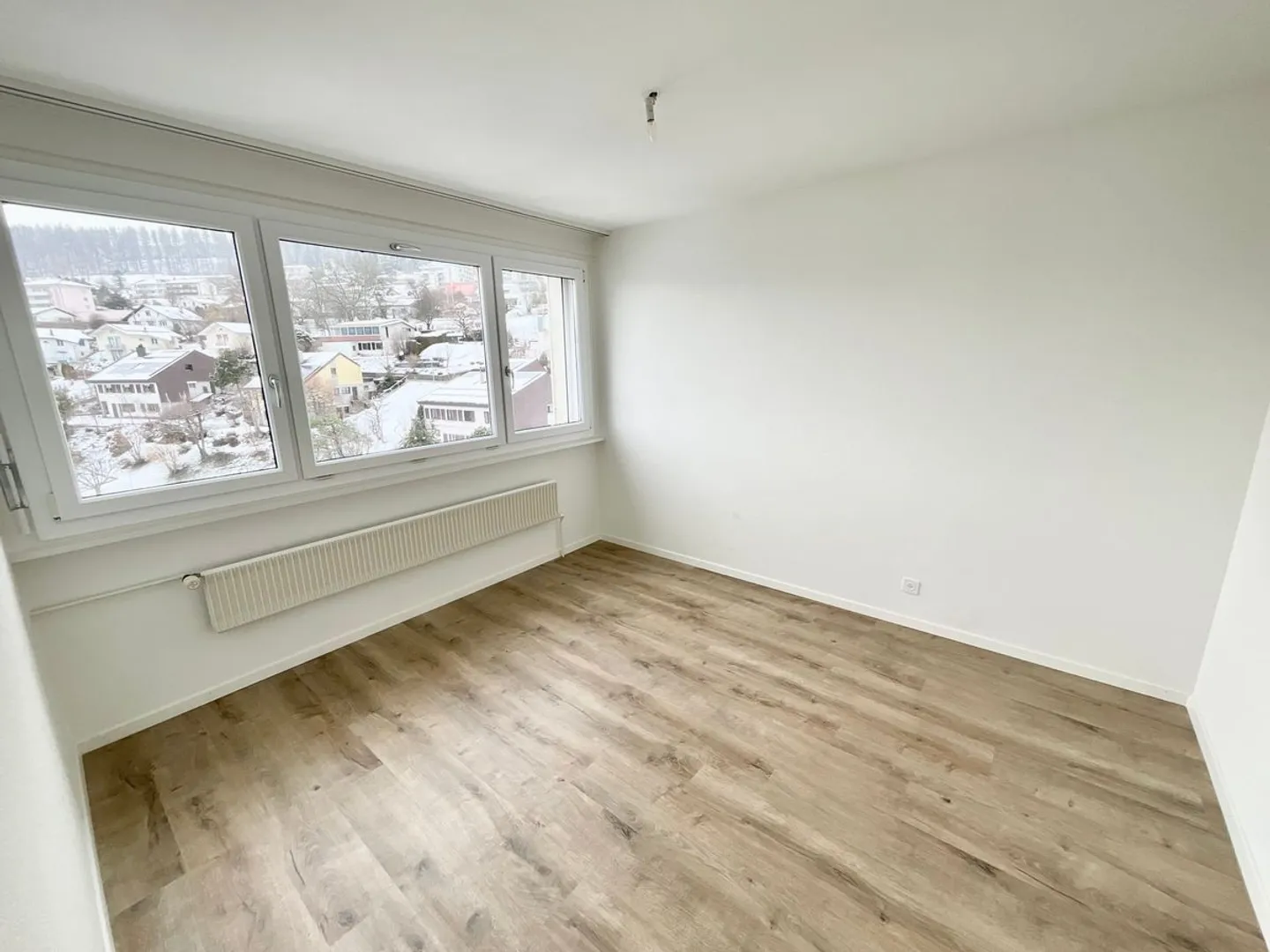 Wohnung mit 3.5 Zimmern, Balkon und Aufzug - Foto 6 von 7
