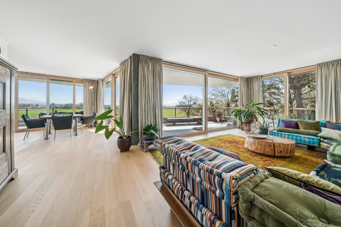 Appartamento con 5,5 stanze - 189,5m2 PPE - Meinier - Vista sul Monte Bianco - Foto 1 di 13