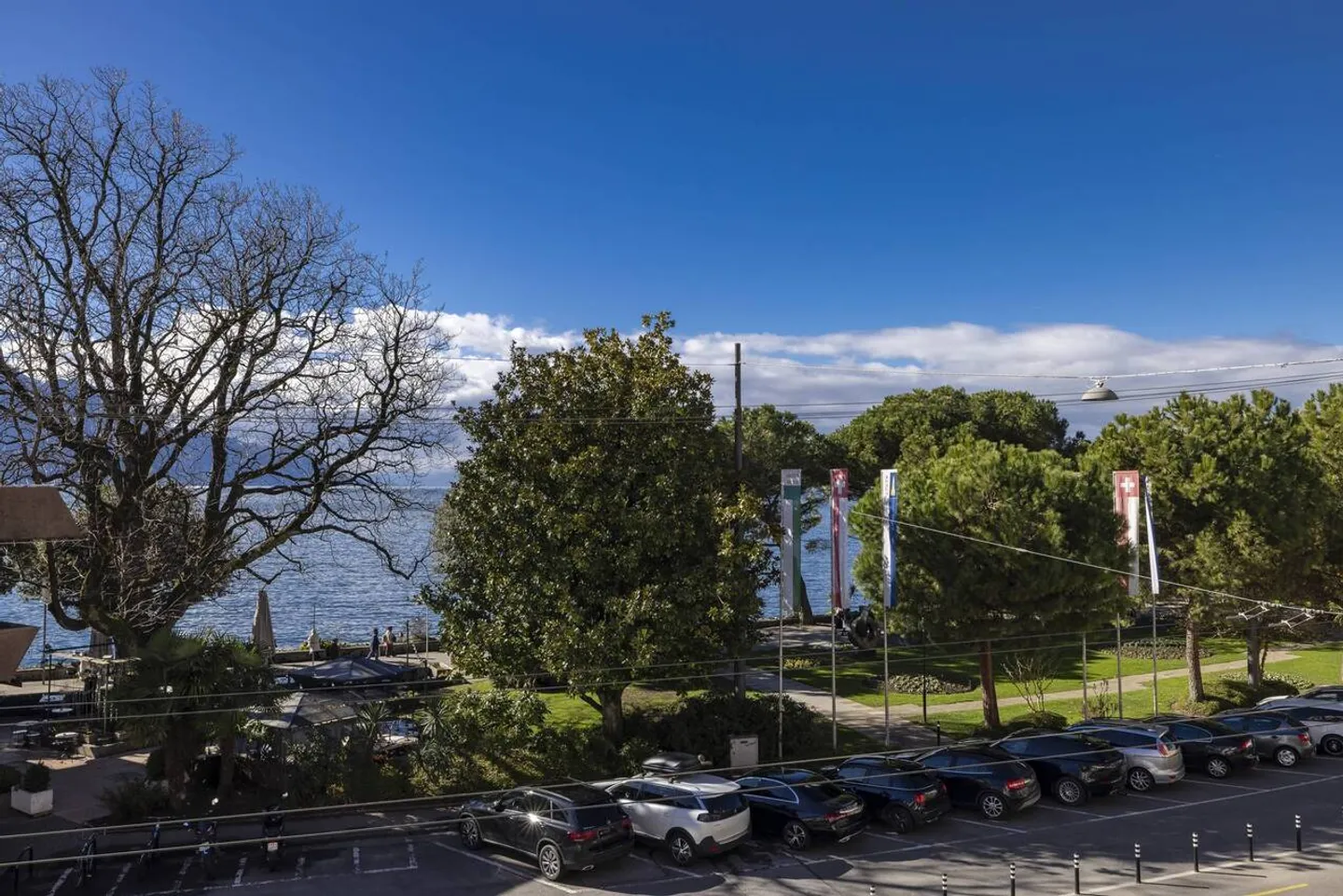 A 1 min. dal lago - grande appartamento di 3 locali - 128 m2 con vista lago - Foto 1 di 12