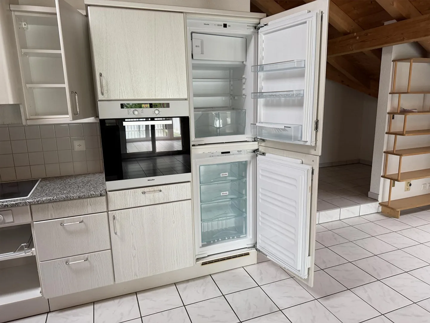 Multi-family house with 5 apartments - attractive investment with 5.2% gross yield - Photo 5 of 11