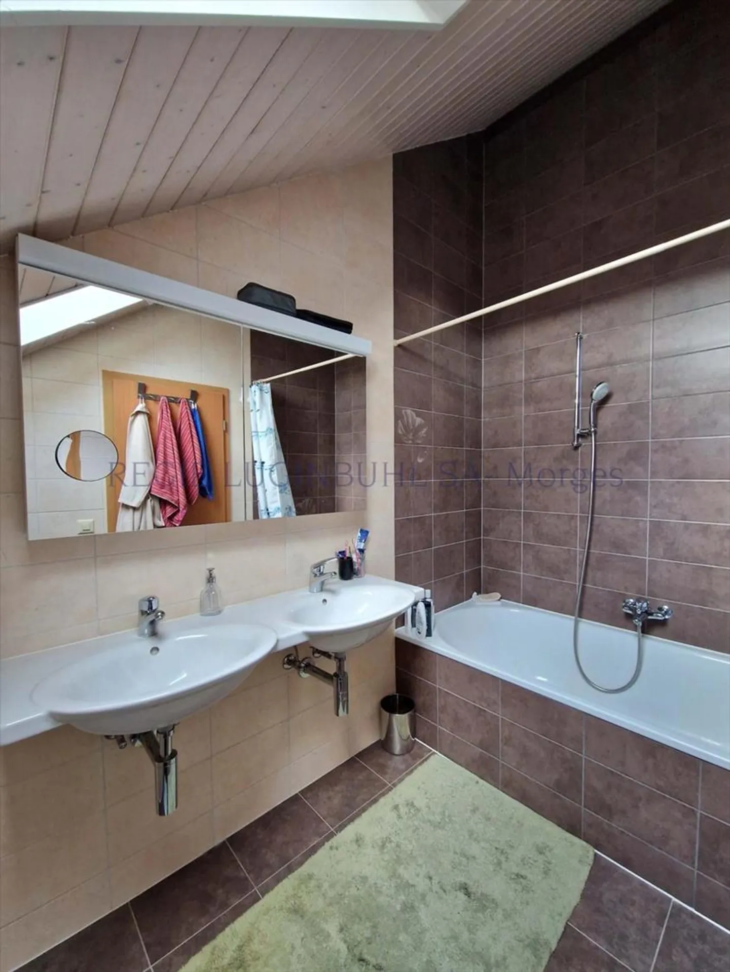 Apartment for rent - Photo 8 of 13