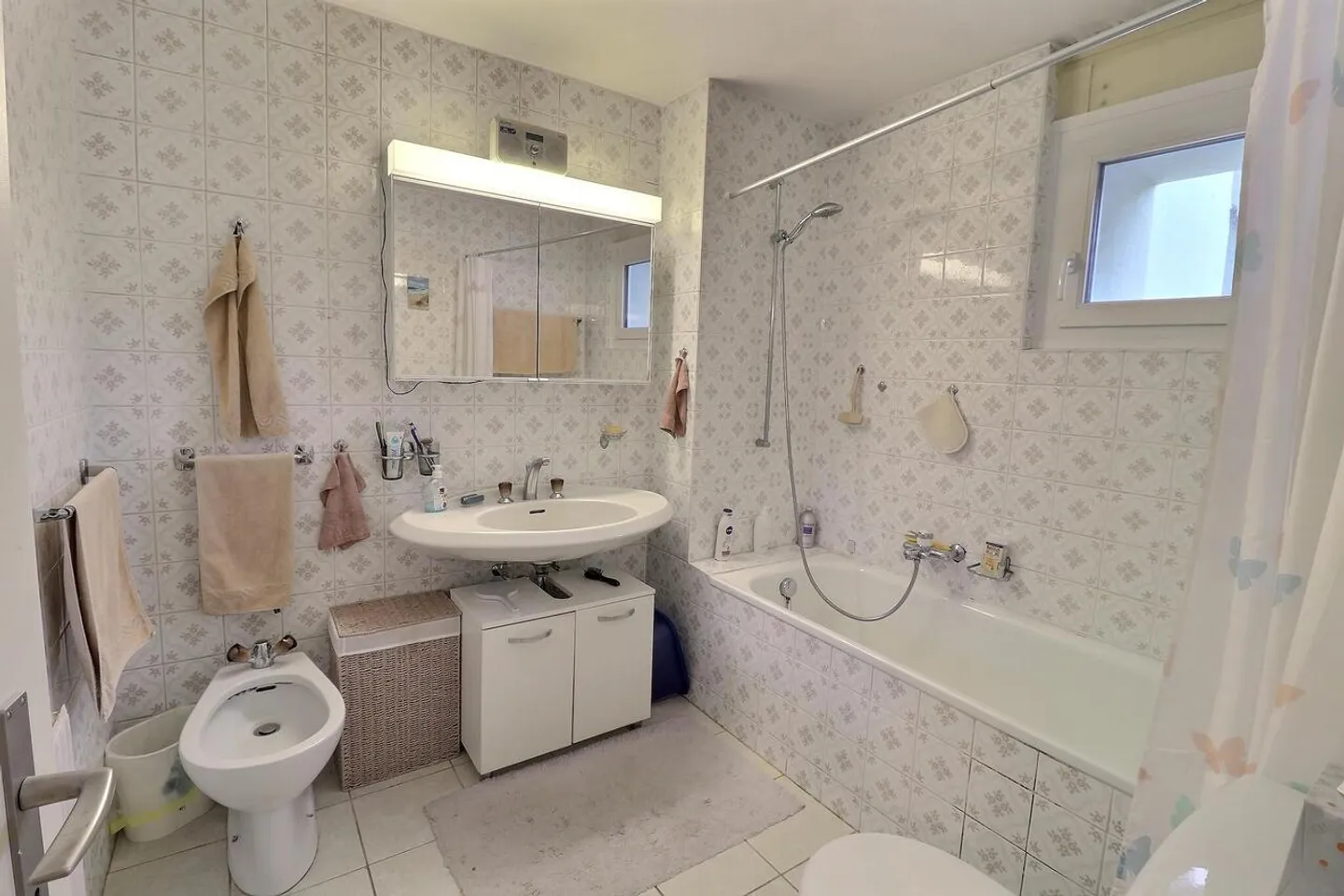 Charmante Wohnung in besetzter Leibrente ohne Miete, ideal gelegen in Mont-sur-Rolle, im Herzen eines der begehrtesten Dörfer von La Côte. - Foto 12 von 14