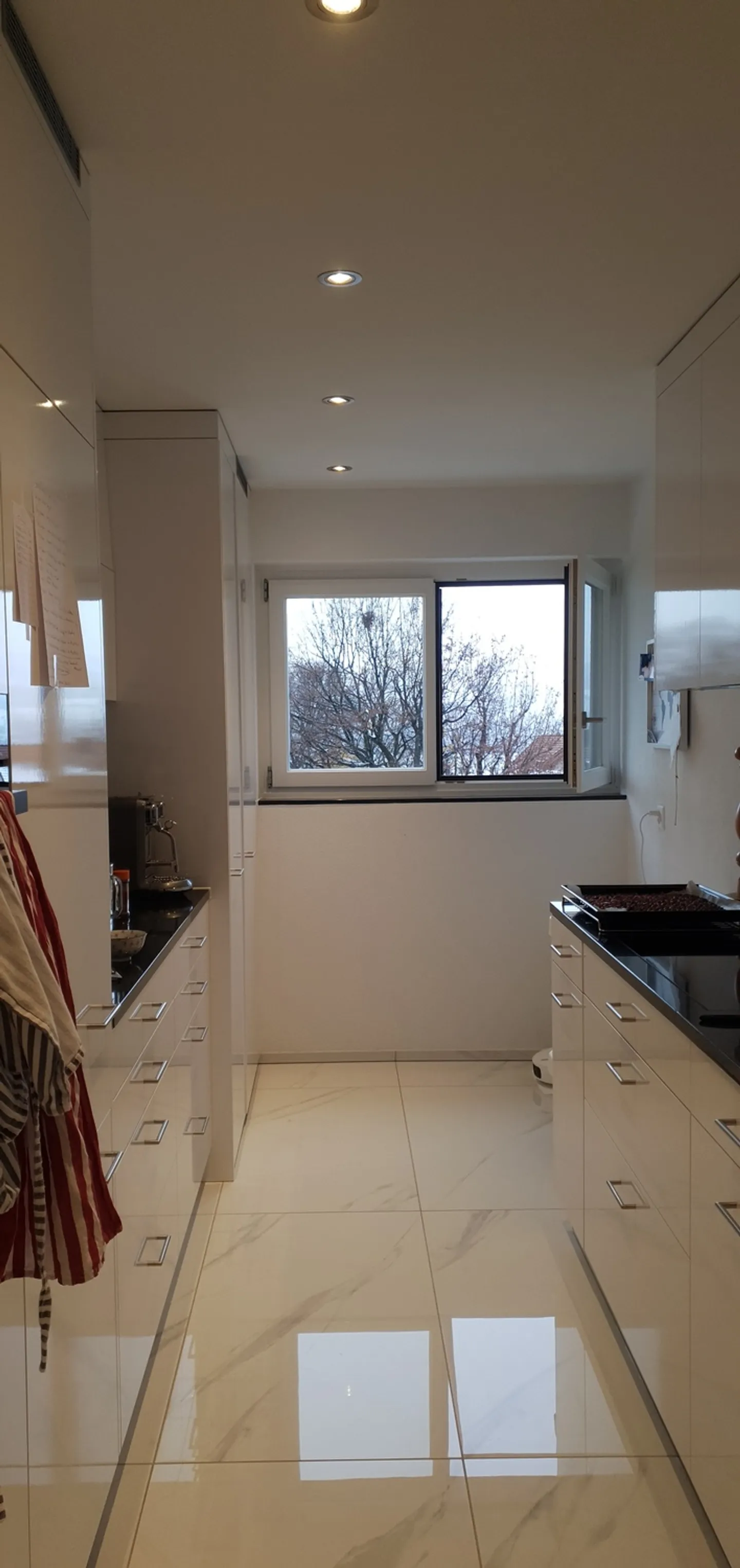 2½ ZI-WOHNUNG IN HORGEN (ZH), MÖBLIERT, TEMPORÄR - Foto 4 von 9