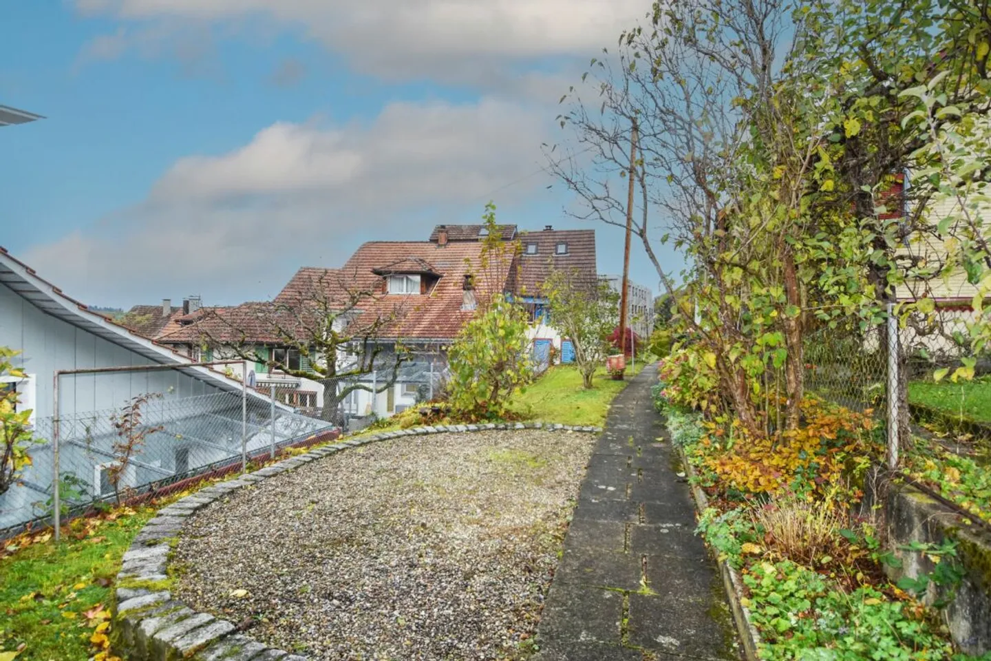 Une maison pour grandir, créer et arriver - idéale pour les familles avec leurs propres idées de logement - Photo 11 sur 12