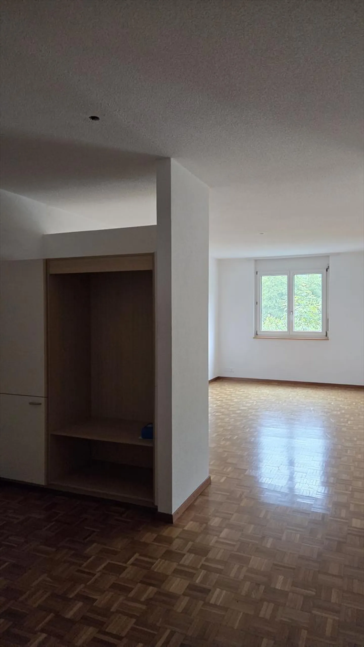 Appartement dans un immeuble avec ascenseur. - Photo 14 sur 22