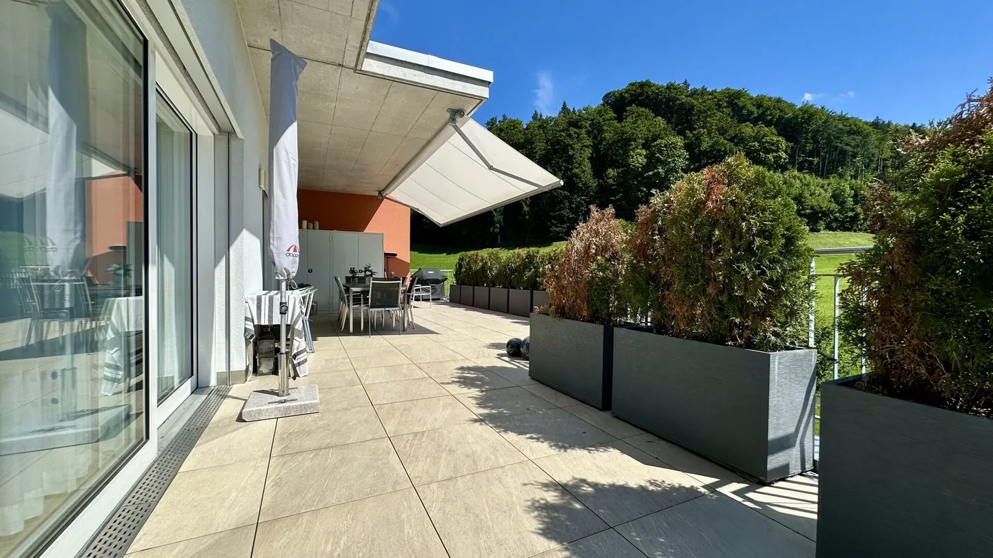 Appartement Penthouse Exclusif de 4.5 Pièces, avec Terrasse sur le Toit Panoramique de 74 m² - Photo 1 sur 6