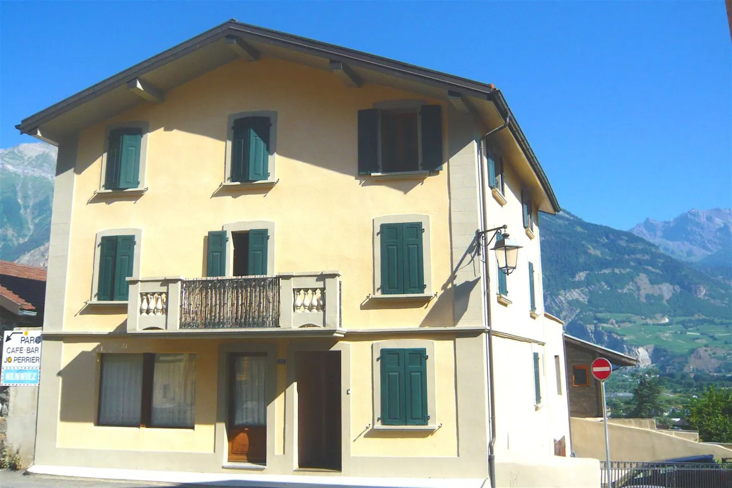 3.5 pces Saxon - Photo 1 of 11