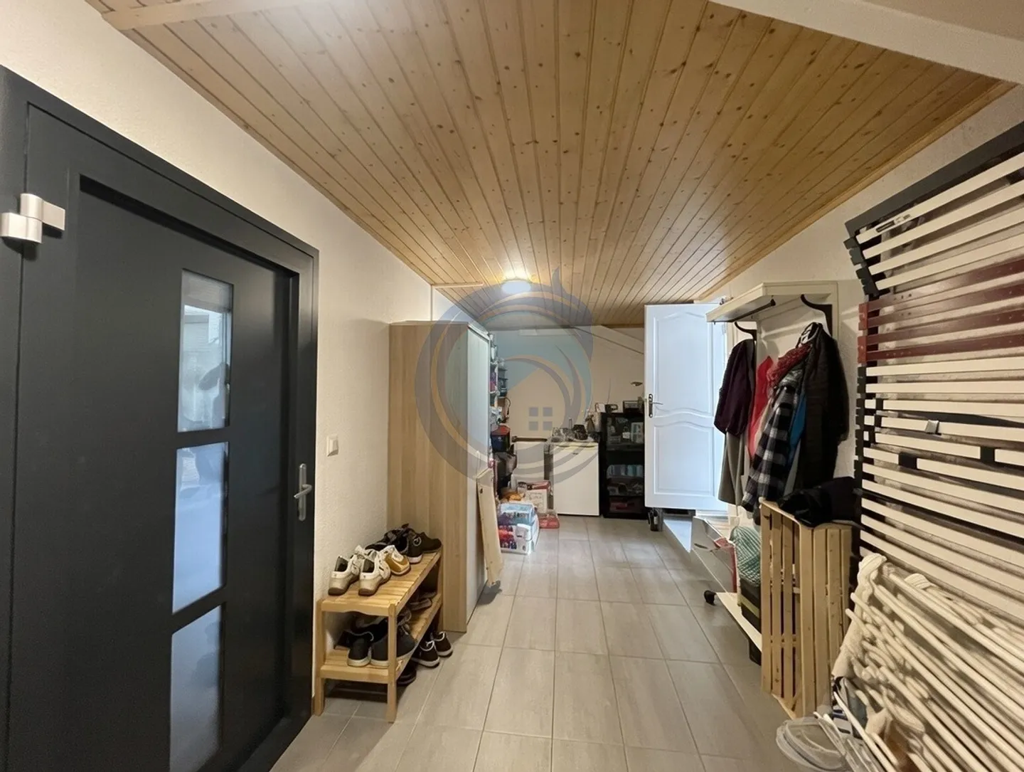 SCHÖNE 4,5-ZIMMER-WOHNUNG MIT GERÄUMIGER TERRASSE - Foto 10 von 14