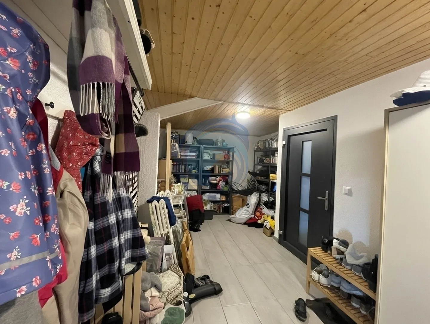 SCHÖNE 4,5-ZIMMER-WOHNUNG MIT GERÄUMIGER TERRASSE - Foto 11 von 14