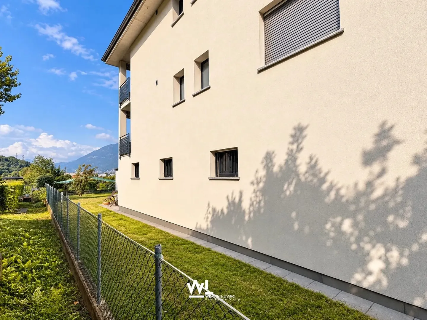 Maison Plurifamiliale avec Revenus Locatifs - Photo 1 sur 13