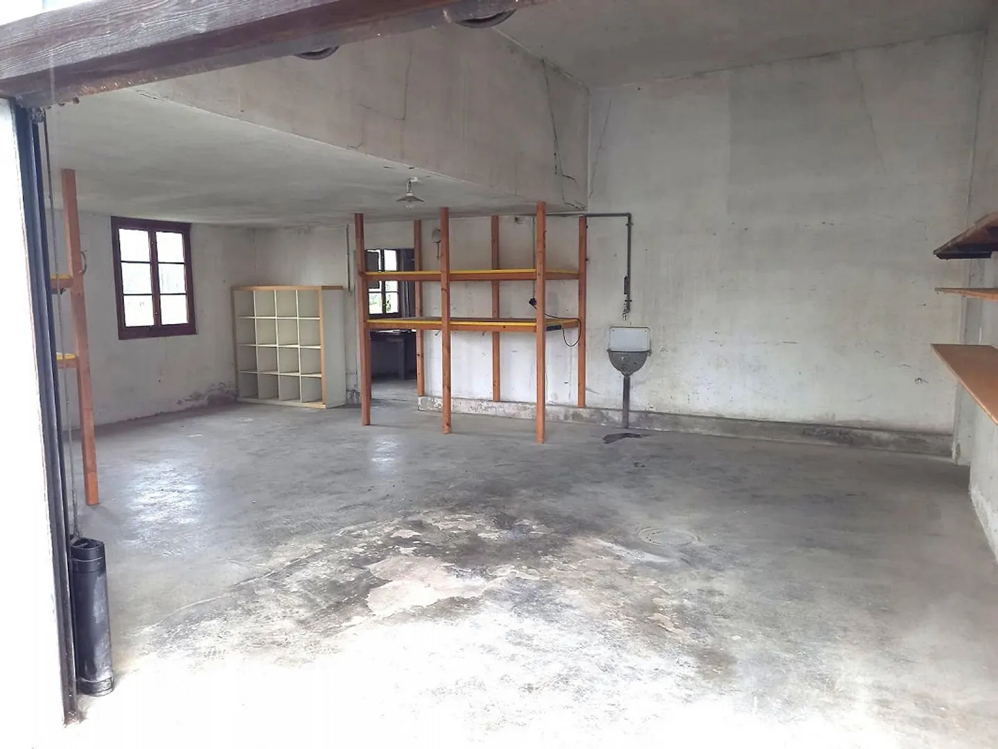 Commercial Space for Rent - Photo 3 of 5