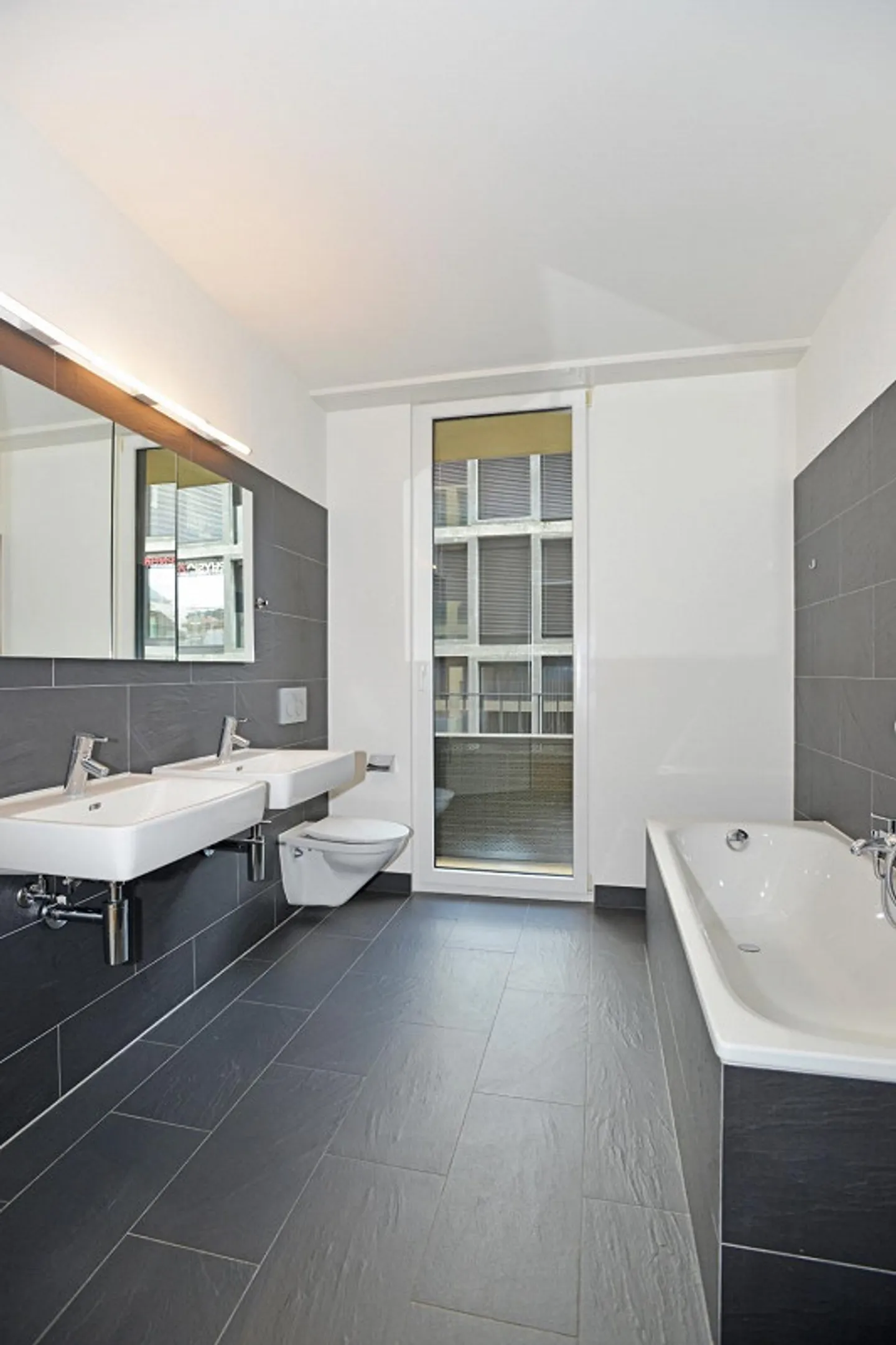 RENT WITHOUT DEPOSIT - Everything, really everything nearby! - Photo 7 of 9