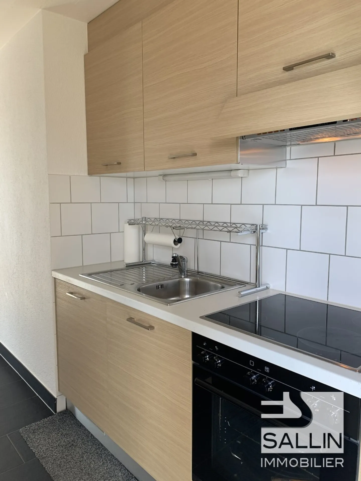 Appartamento ristrutturato di 2½ stanze con vista libera - Foto 5 di 13