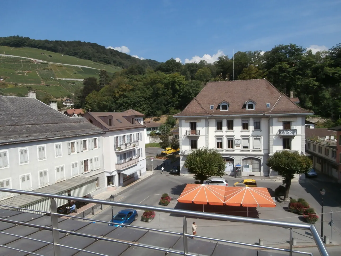 1,5-Zimmer-Dachgeschosswohnung mit Charakter im 3. Stock mit Balkon - Foto 2 von 7
