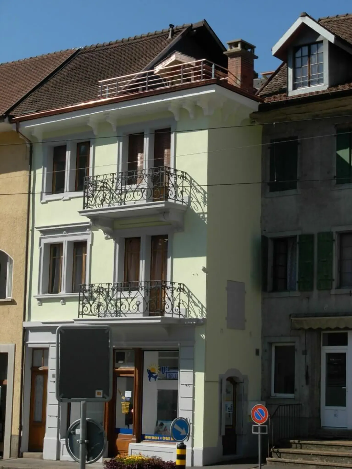 1,5-Zimmer-Dachgeschosswohnung mit Charakter im 3. Stock mit Balkon - Foto 1 von 7