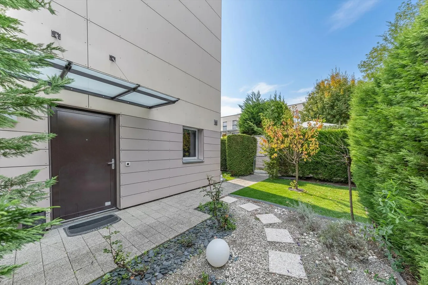 Villa 7 pièces - Photo 1 sur 8