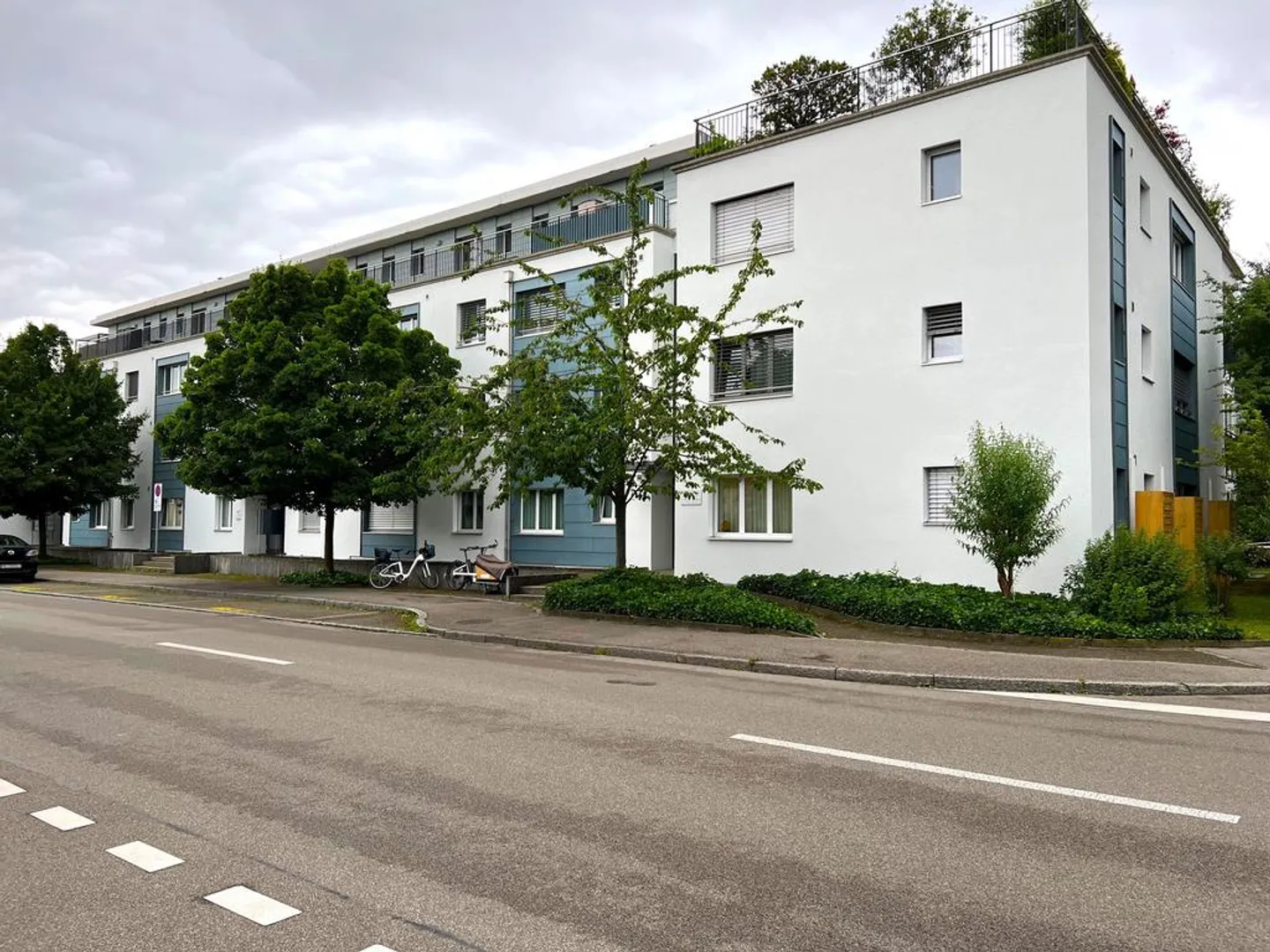 Place de parking près du village - Photo 1 sur 1