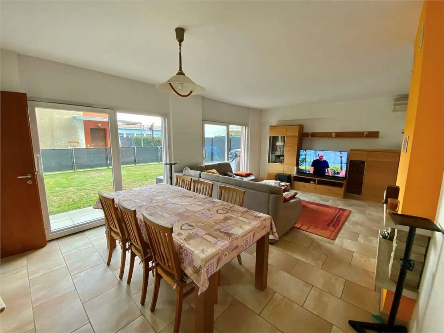 Single-family house in Besazio - Photo 3 of 13