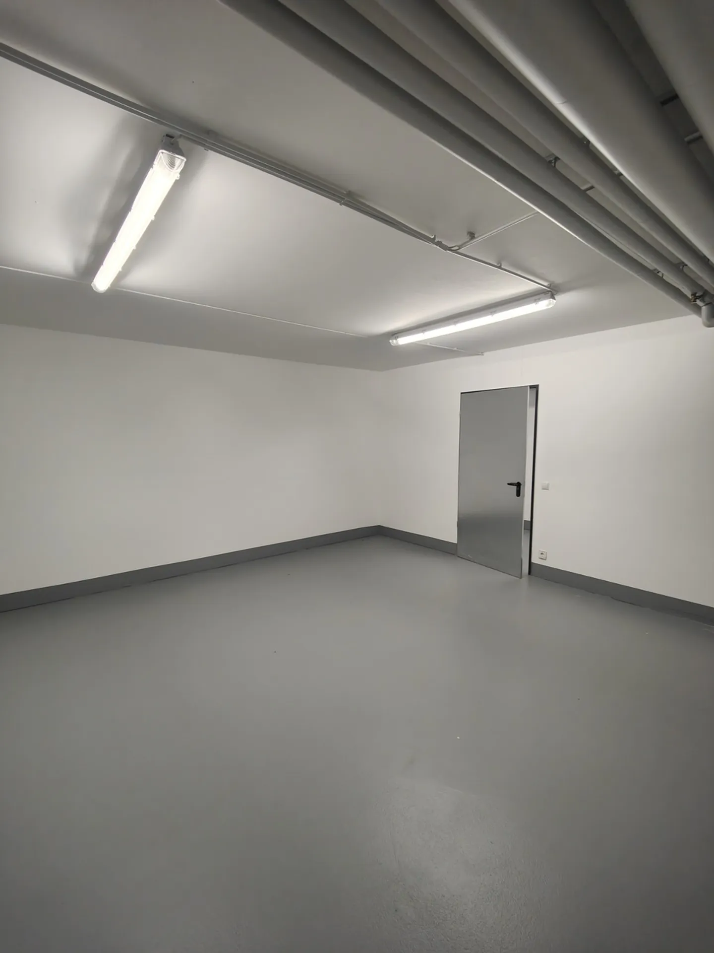 31.8m2 Salle de stockage Cologne - Colonia-Allee 13 - Photo 8 sur 10