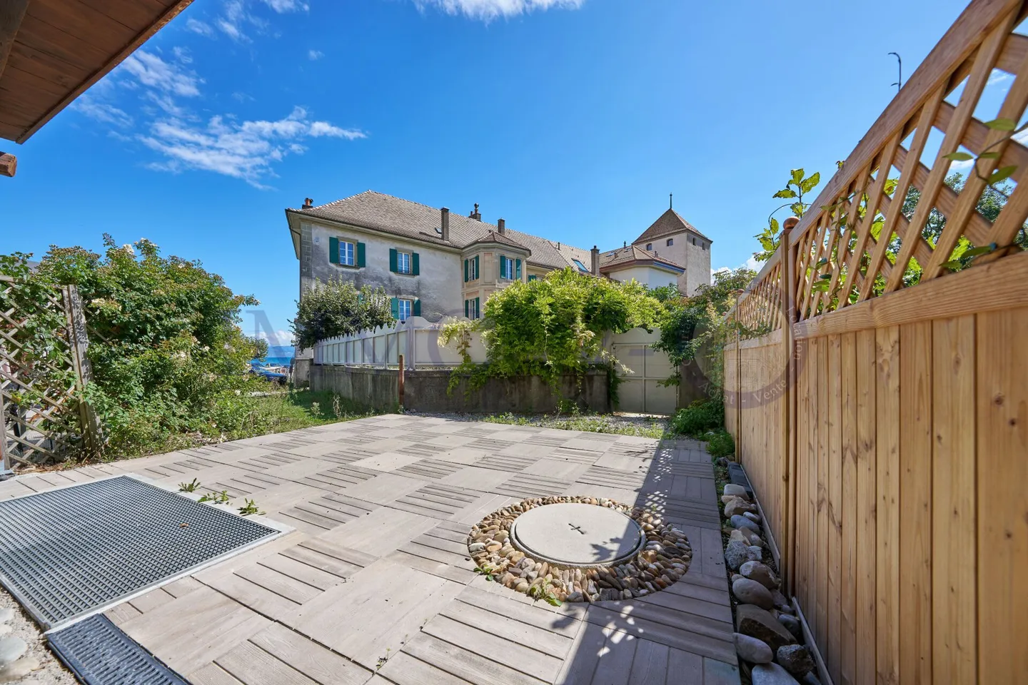 Maison de village spacieuse avec balcon et terrasse, à 30 mètres du lac - Photo 12 sur 12