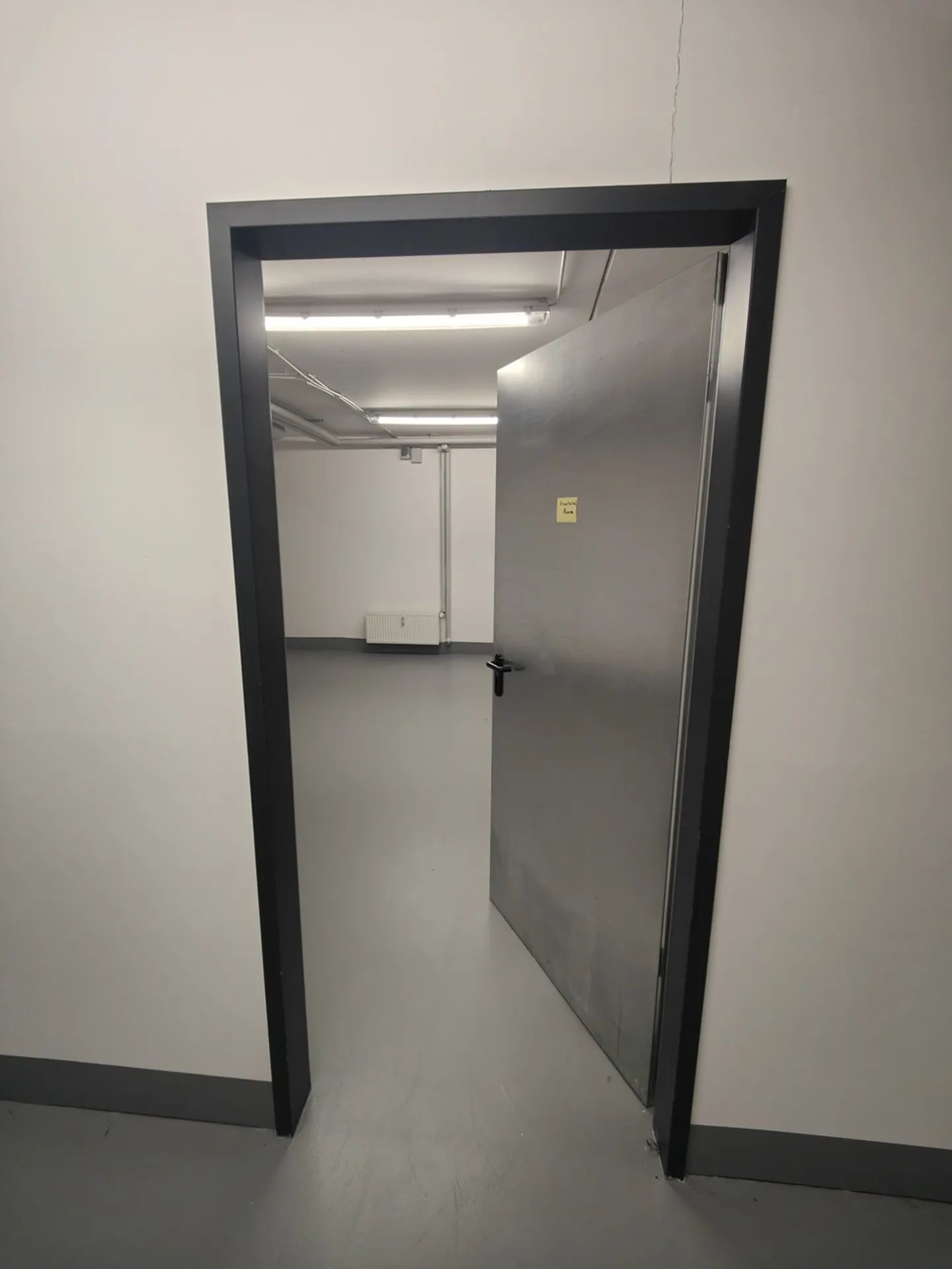 31.8m2 Salle de stockage Cologne - Colonia-Allee 13 - Photo 10 sur 10