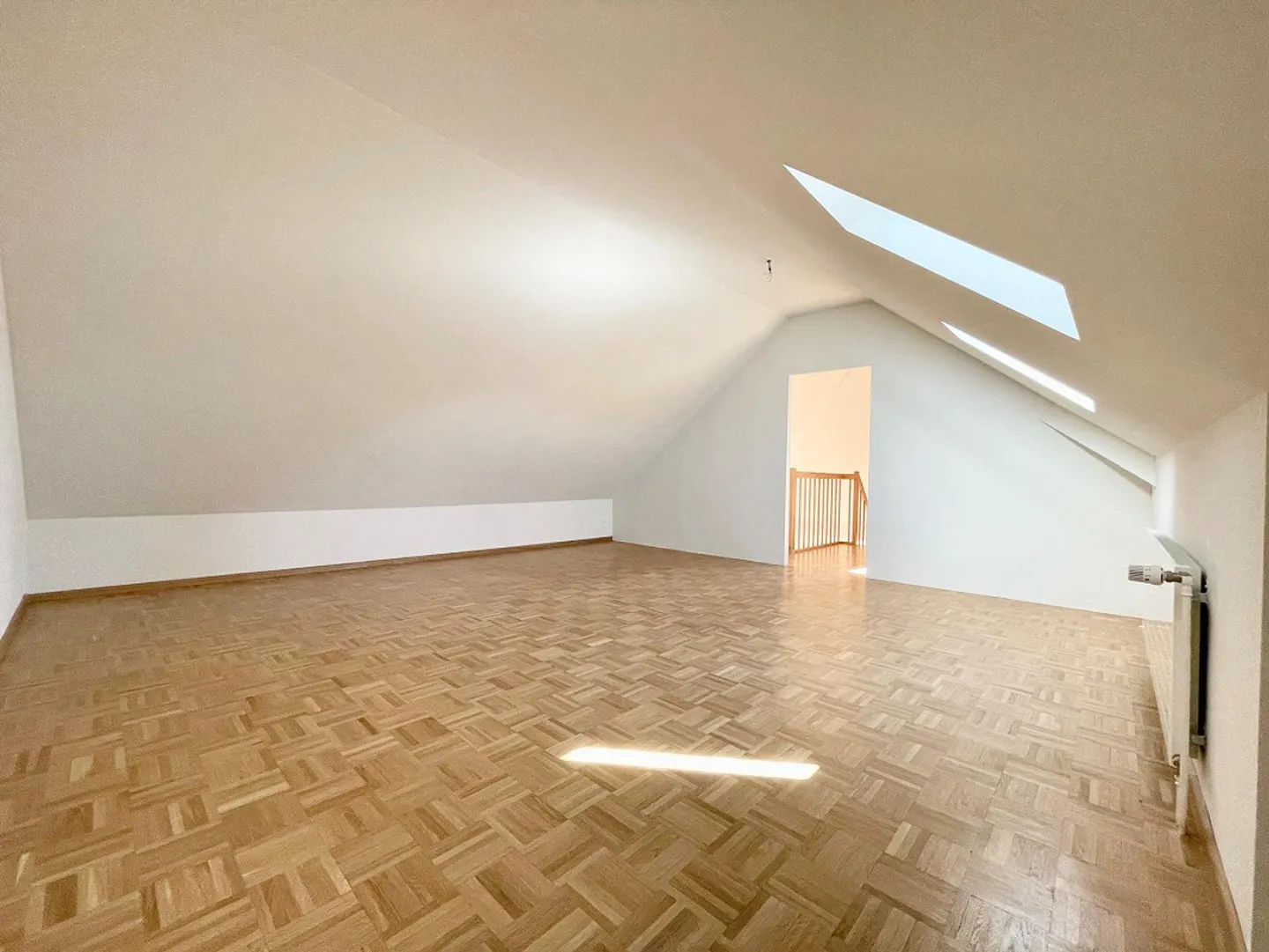 View over Basel! Modern 2.5-room maisonette penthouse 80m2 - Photo 11 of 13