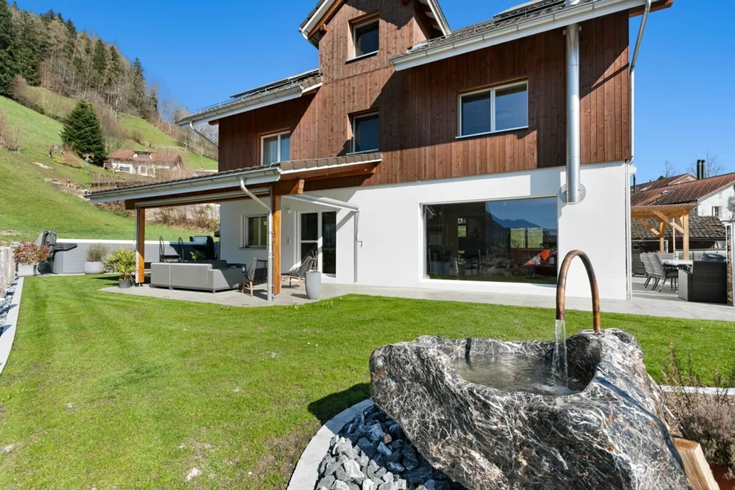 INDEPENDENT, MODERN, UNIQUE? EXCLUSIVE FAMILY IDYLL just 15 min. from Herisau - Photo 18 of 19