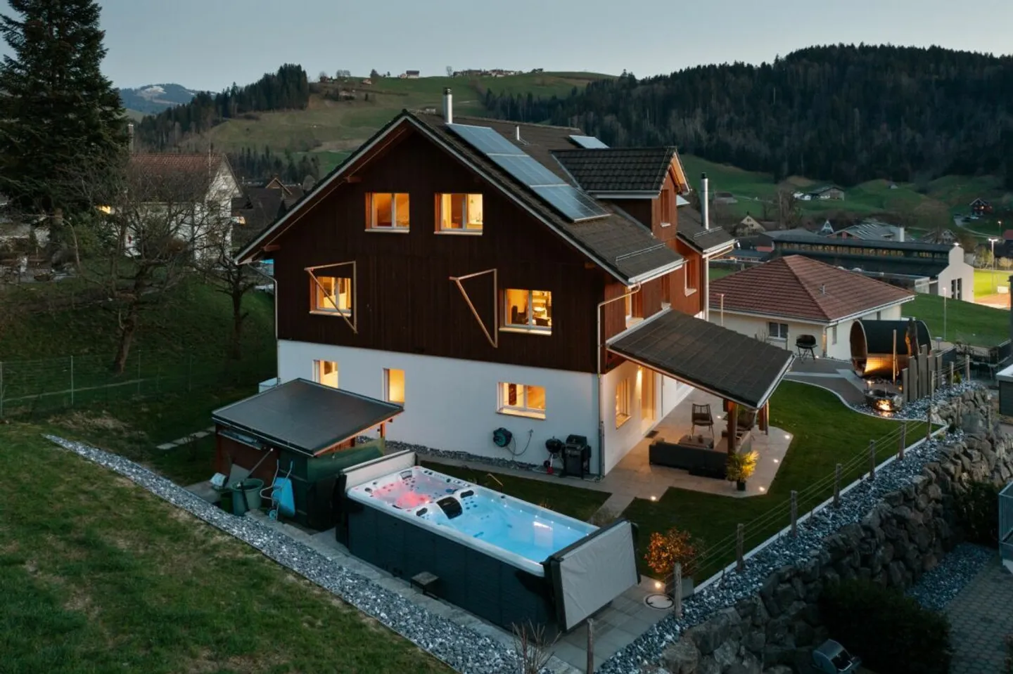 INDEPENDENT, MODERN, UNIQUE? EXCLUSIVE FAMILY IDYLL just 15 min. from Herisau - Photo 19 of 19
