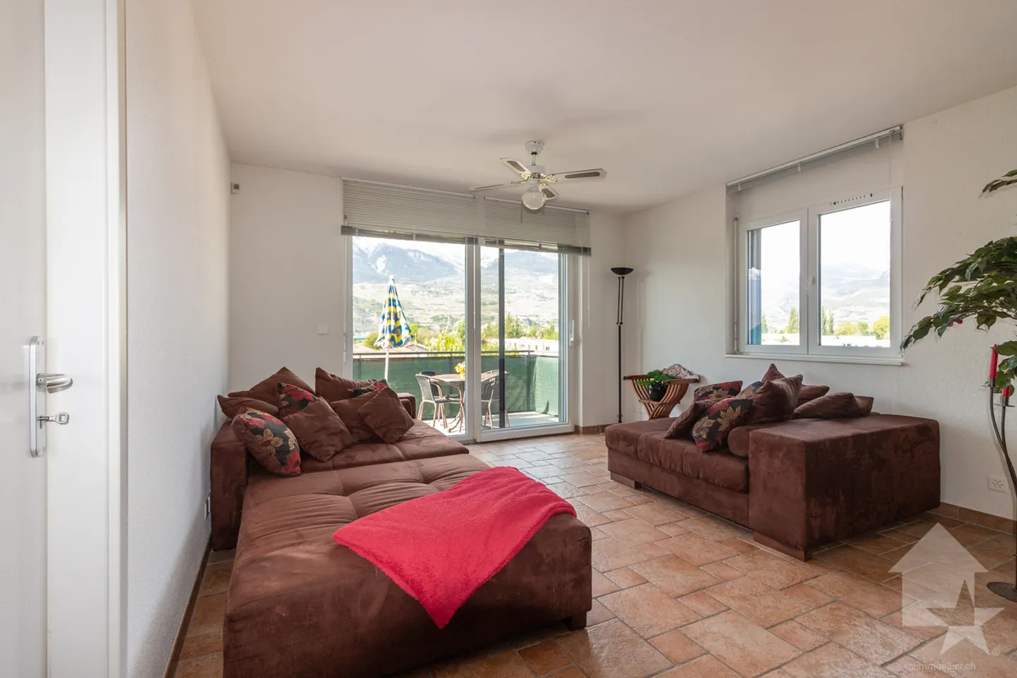 Appartement 3.5 pièces avec grand balcon de 18 m2 - Photo 8 sur 16