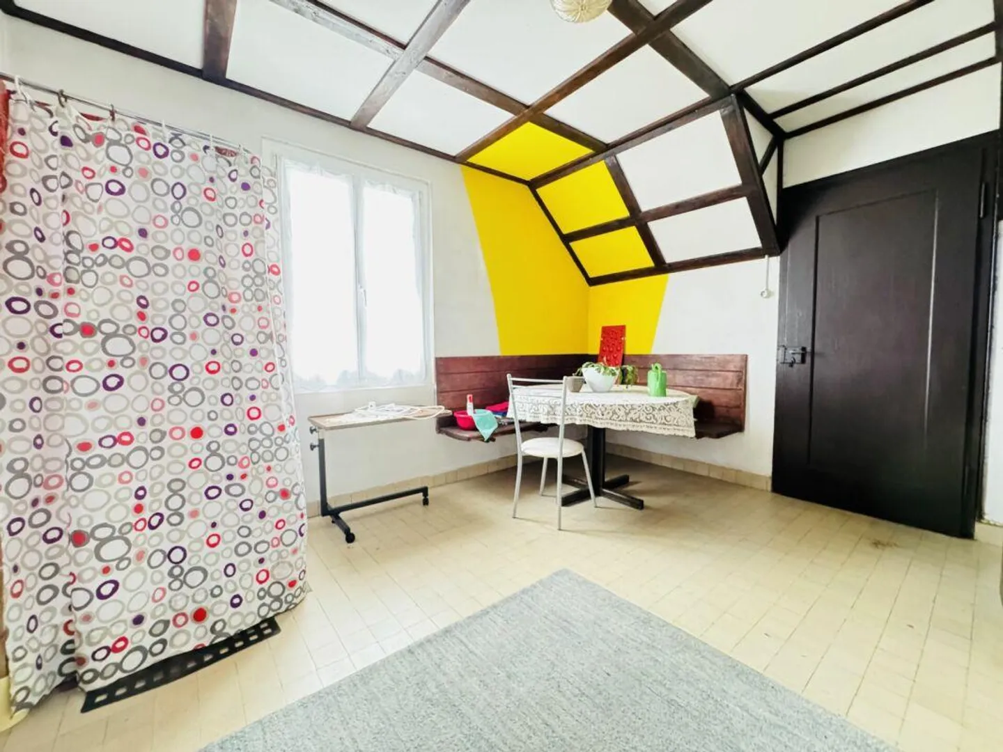 Maison individuelle de 5,5 pièces avec potentiel dans un emplacement familial - Photo 5 sur 6