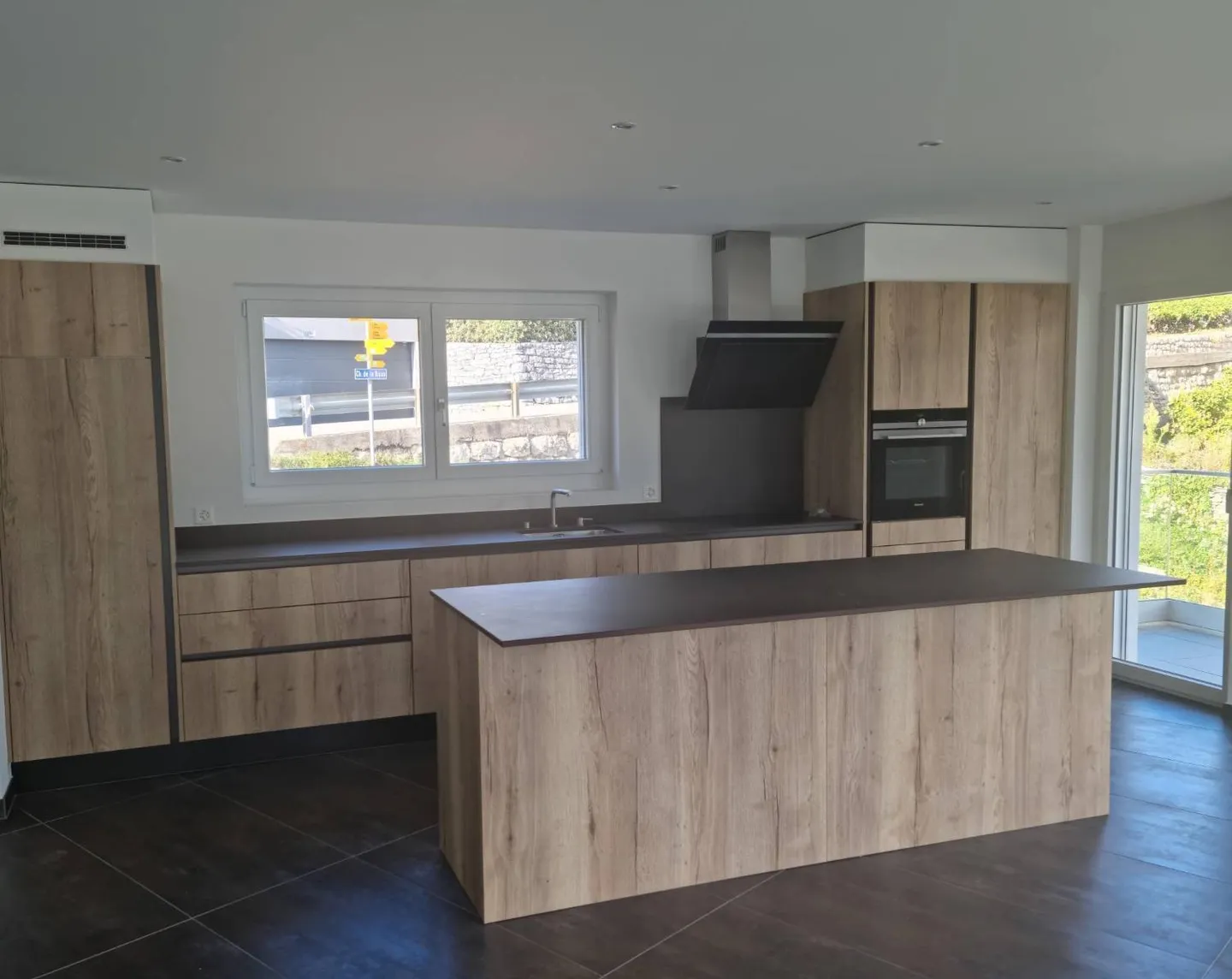 4,5 pièces de haut standing - vue grandiose sur les châteaux - Photo 4 sur 9