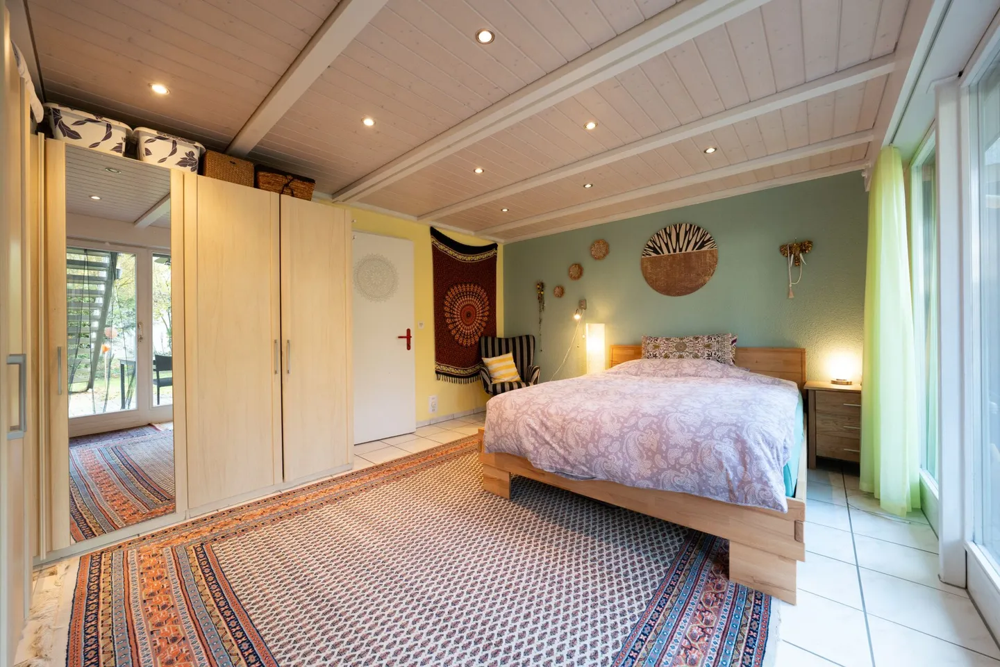 Casa a schiera con giardino e posizione ideale in città - Foto 6 di 13