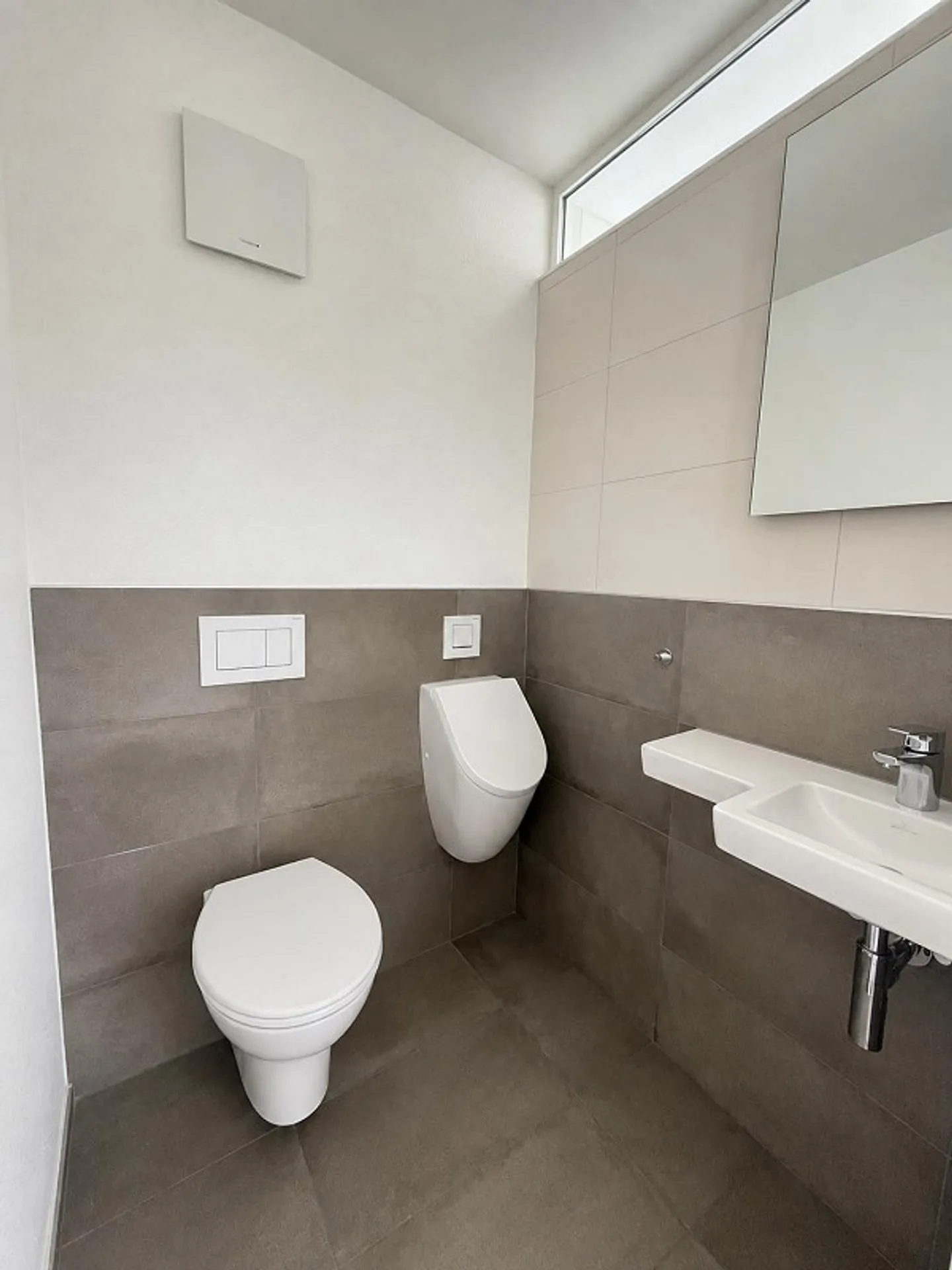 Helle 3.5-Zimmer-Wohnung mit Balkon und schöner Aussicht in Dornach - Photo 8 of 11