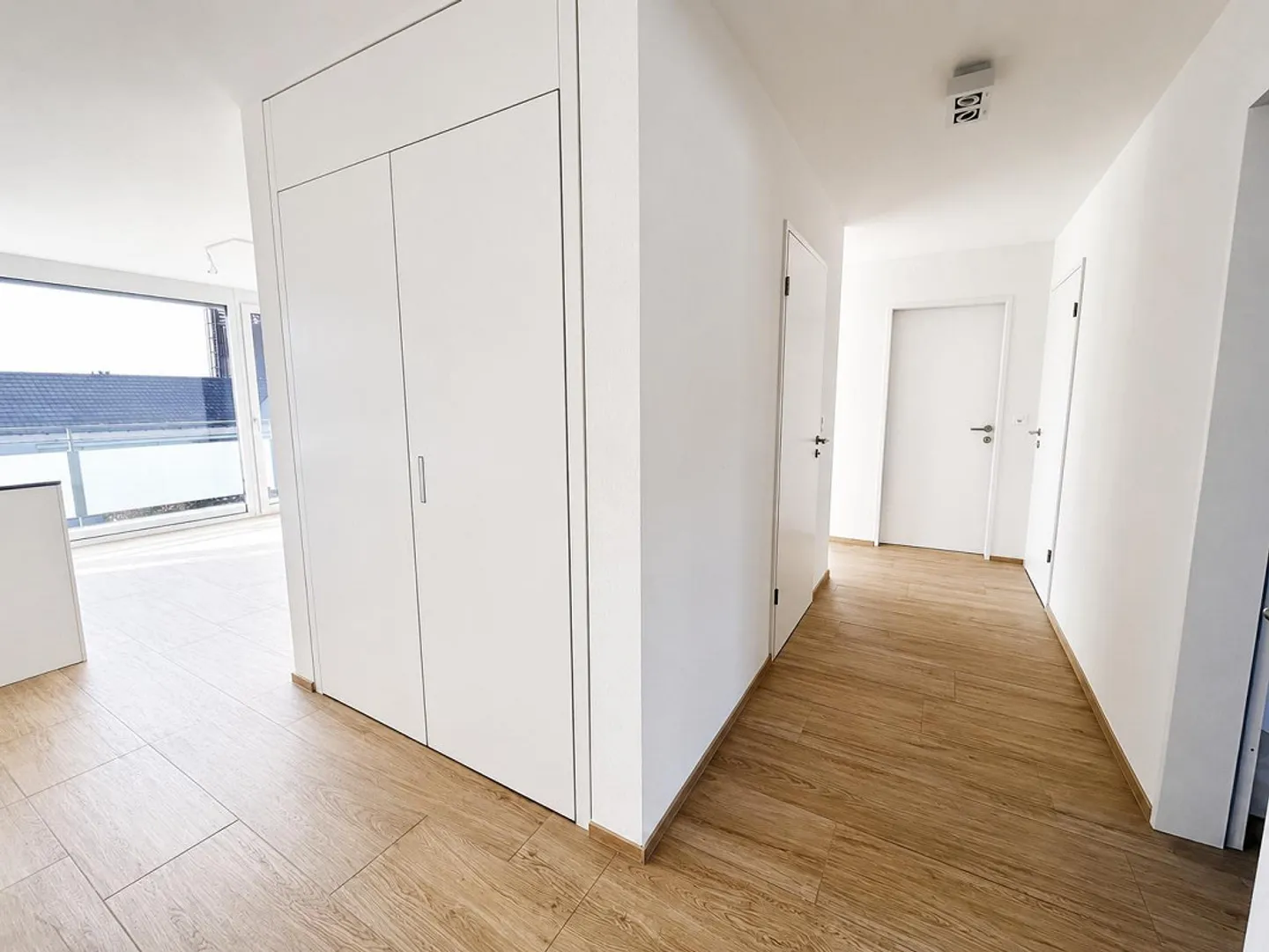 Helle 3.5-Zimmer-Wohnung mit Balkon und schöner Aussicht in Dornach - Photo 9 of 11