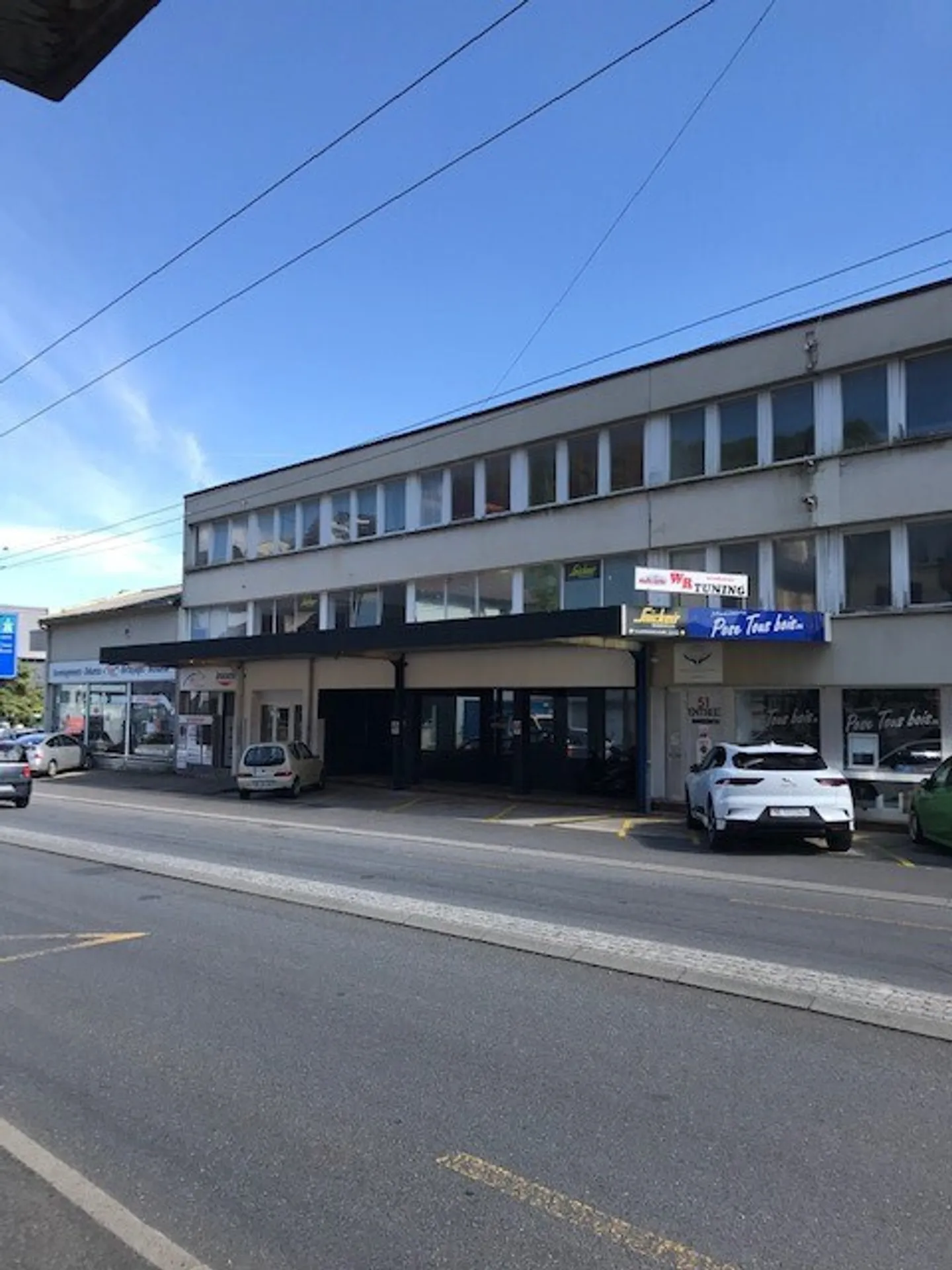 Espace Commercial Polyvalent à Neuchâtel - Photo 2 sur 5