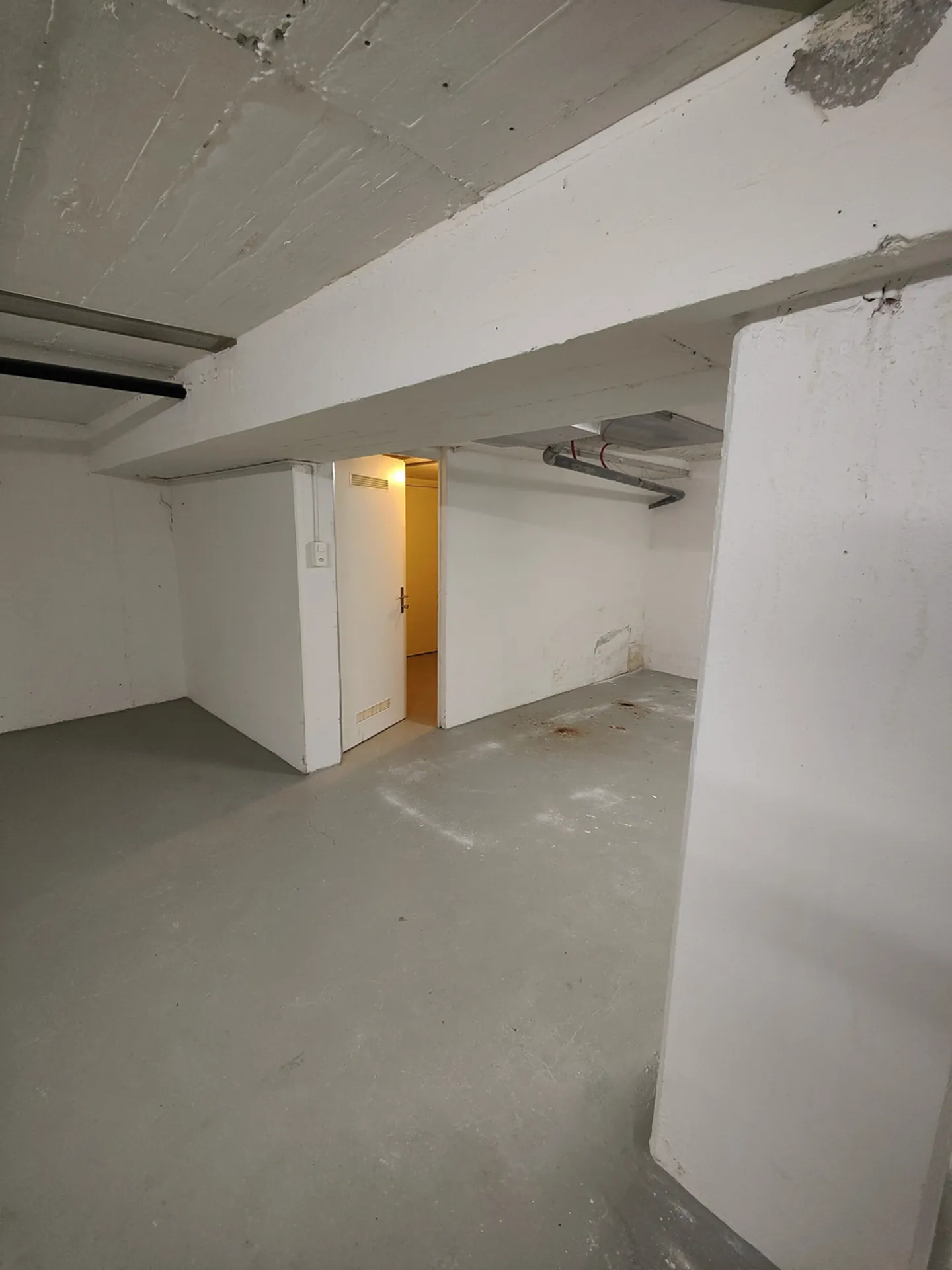 Affittare spazio di stoccaggio Zurigo Distretto 7 - 87m2 Zeltweg 67 - Foto 2 di 10