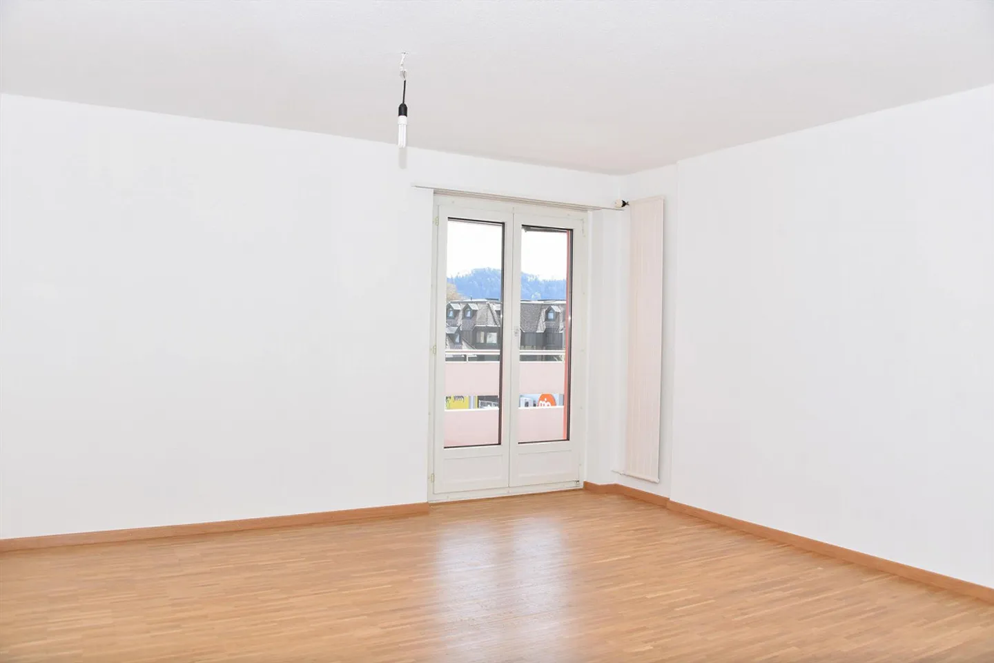 Zentral gelegenes Apartment mit Balkon - Foto 6 von 14