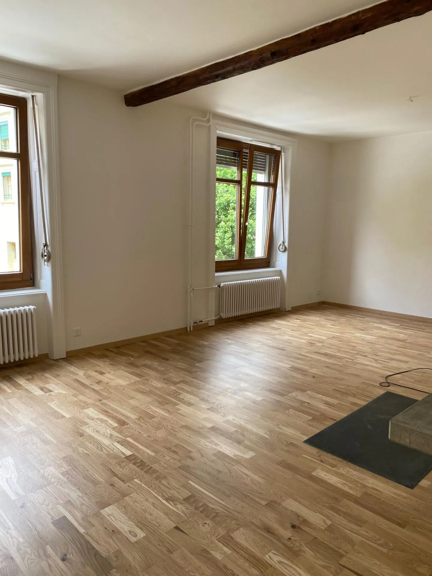 Centre-Ville, spacieux appartement de 3,5 pièces (90 m2) - Photo 2 sur 9