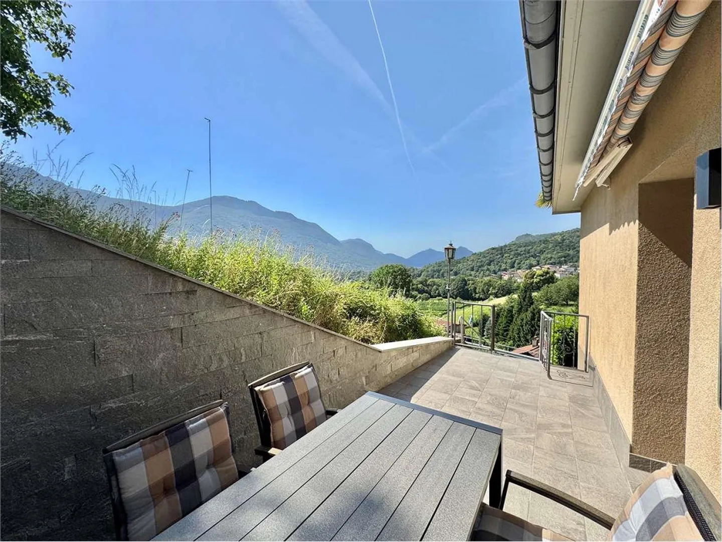 Villa con vista lago a Val Colla - Foto 12 di 13