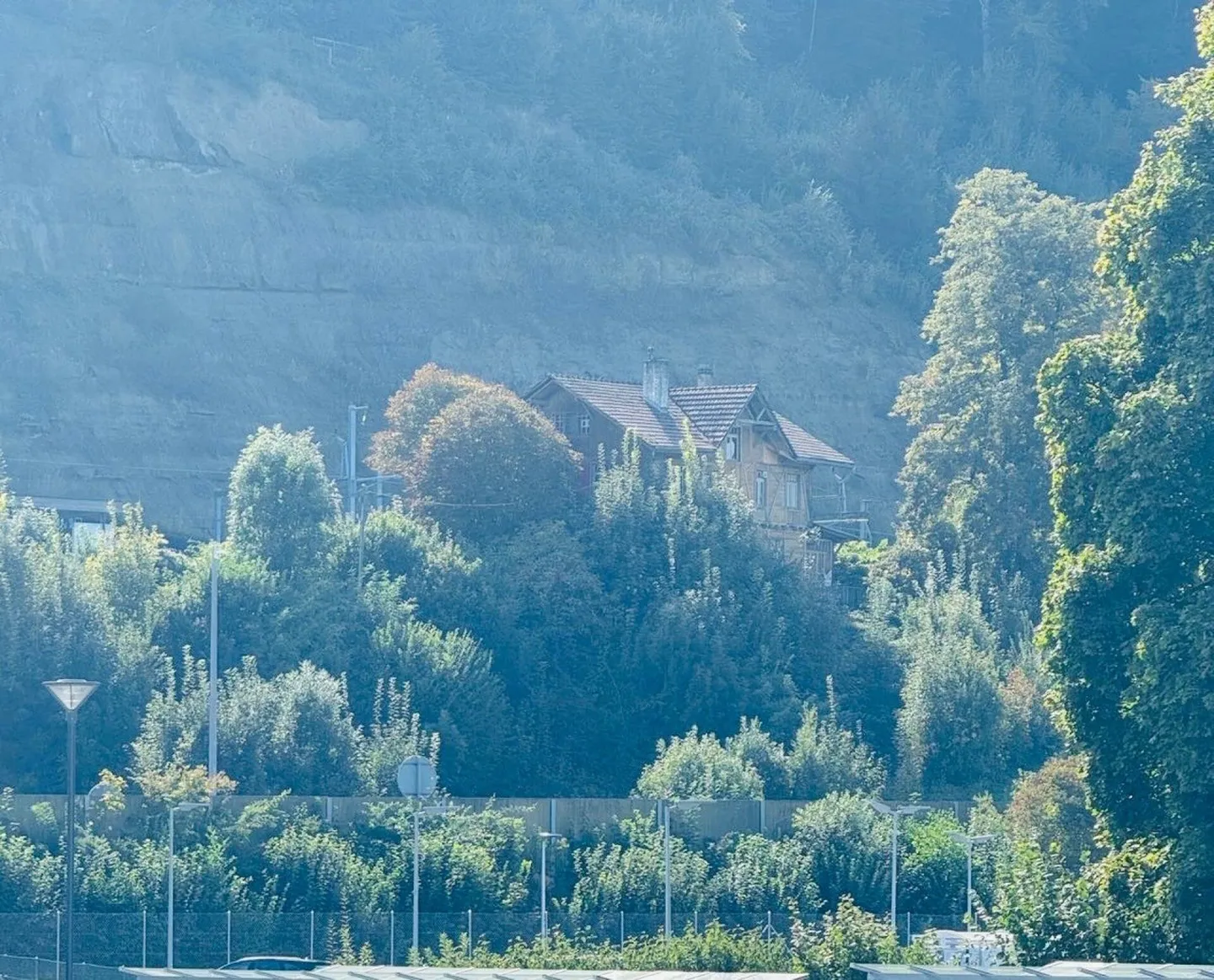 GRANDI IMMOBILI - Proprietà commerciale con lotto edificabile - Foto 5 di 5