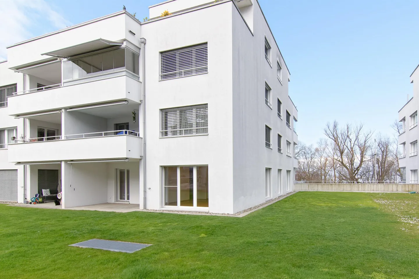 Modernes Apartment mit Seeblick - Foto 1 von 12