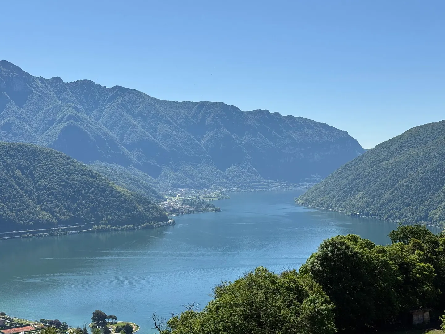 RESIDENZA SECONDARIA CON VISTA LAGO - Foto 1 di 11