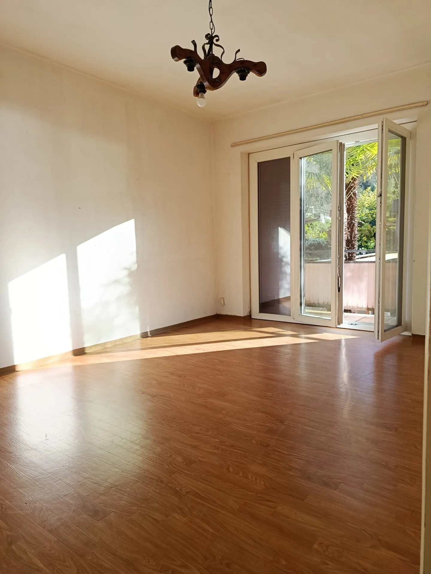 Proprietà mista con ristorante - Foto 25 di 41