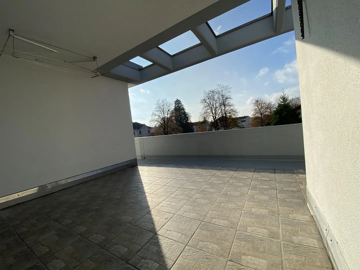 Grosszügige Wohnung mit Flussblick - Foto 1 von 22